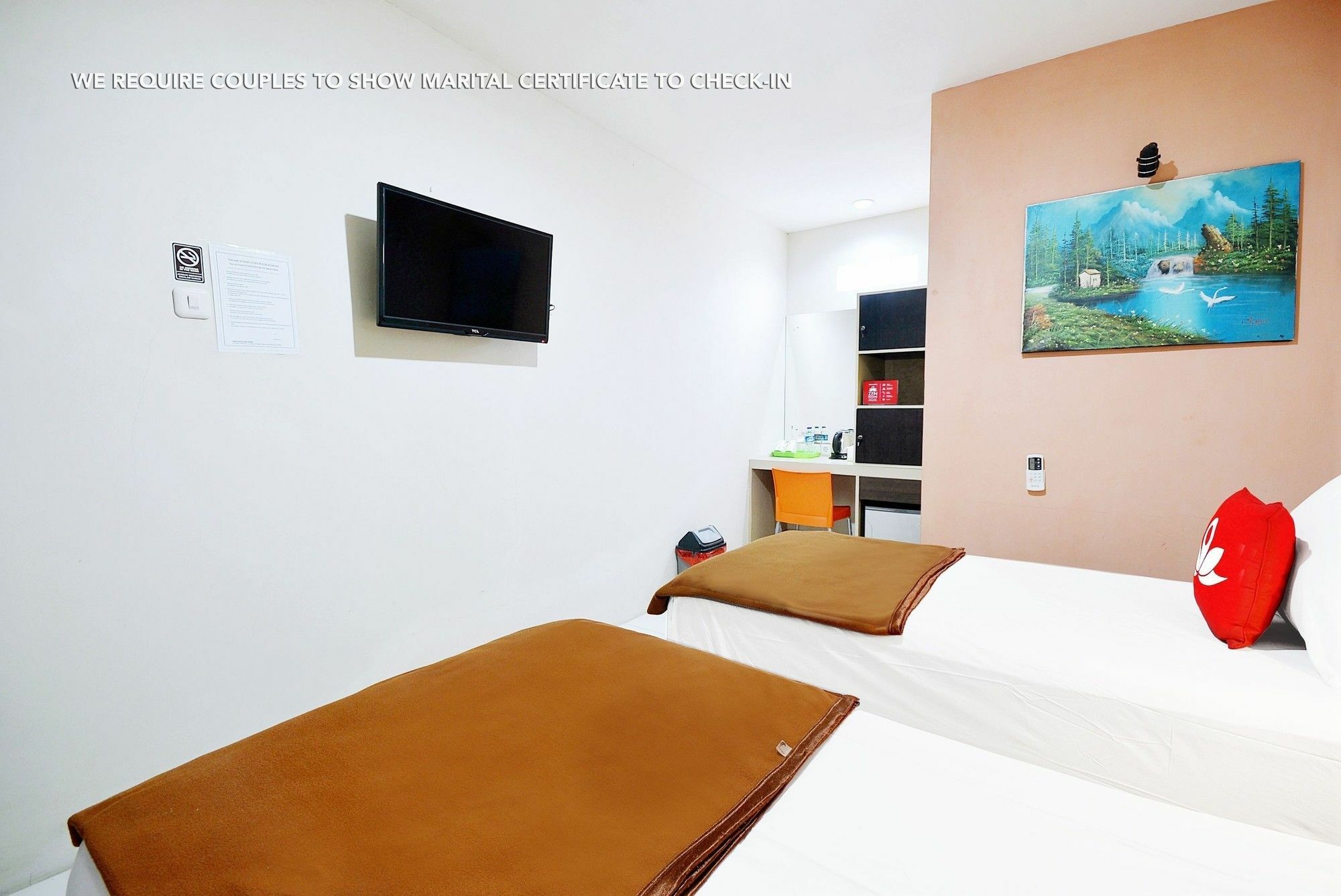 Zen Rooms Kuningan Syariah Jakarta Exterior photo