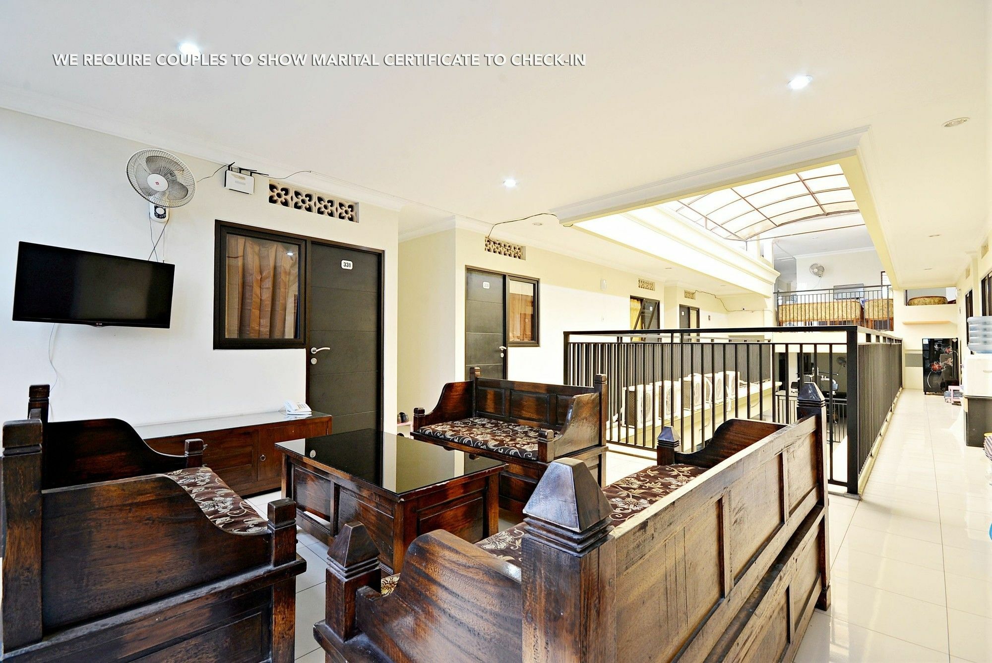Zen Rooms Kuningan Syariah Jakarta Exterior photo